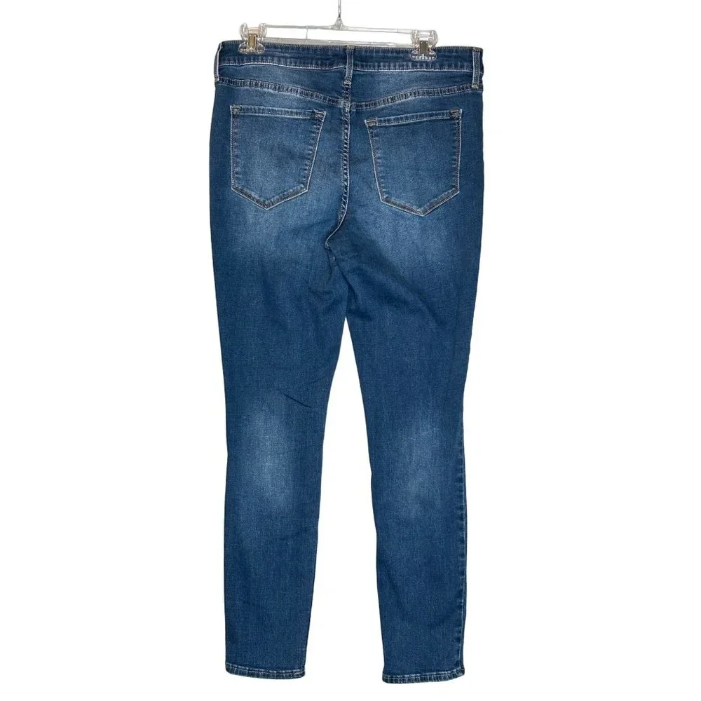 Old Navy Women's Rockstar Mid-Rise Distressed Blue Jeans‎ Size 12